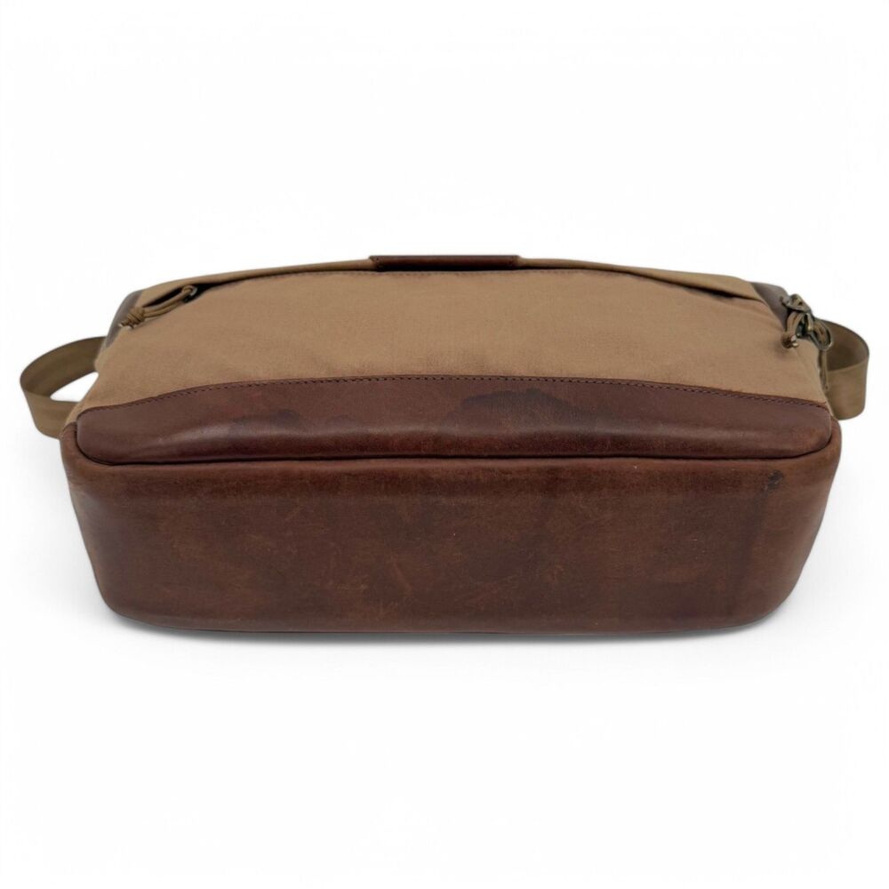 Clever Supply Co 6L Camera Sling Waxed Canvas Leather Bag Tan - Picture 6 of 16